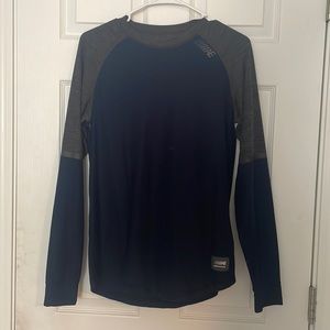 American Eagle Long-Sleeve XS